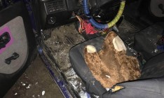 Пьяный житель Змиева повредил 12 машин, на которых пытался «покататься»