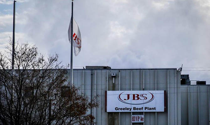 В США из-за кибератаки остановились заводы крупнейшего производителя мяса