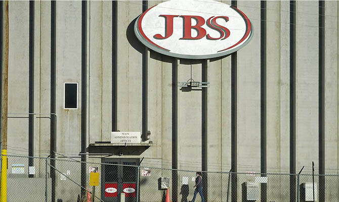 Американский производитель мяса JBS заплатил хакерам-вымогателям $11 млн