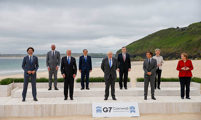 Лидеры G7 назвали Россию стороной конфликта на Донбассе и призвали отвести войска