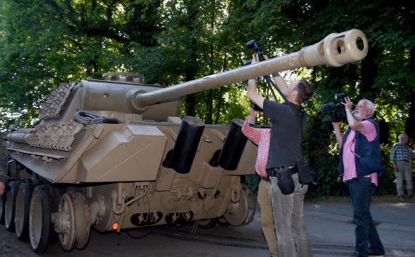 В ФРГ пенсионера приговорили к условному сроку за хранение танка и пушки