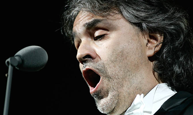 На День Независимости в Киеве состоится концерт Андреа Бочелли