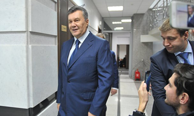 ВАКС решил повторно вызвать Януковича в суд