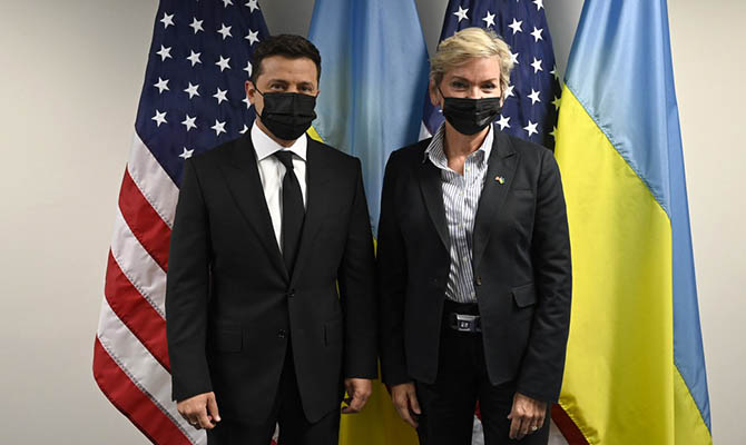 «Самый грязный газ в мире»: Зеленский призвал начать консультации с США и ФРГ по сохранению украинского транзита