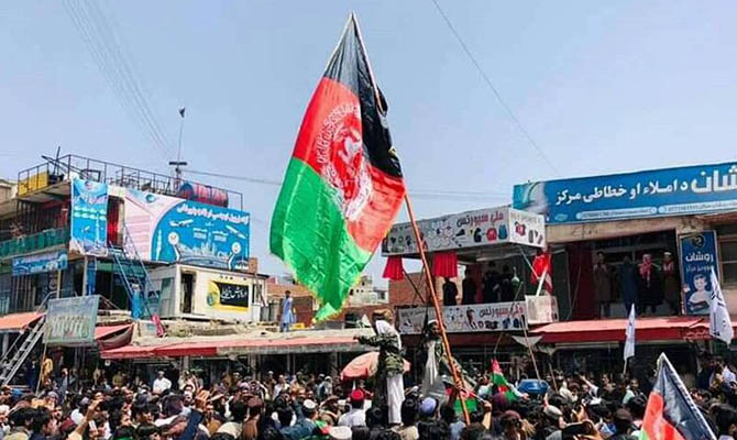 Талибы уже не настаивают на смене флага и гимна Афганистана
