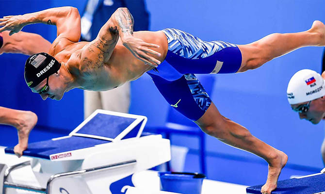 Дневник международной лиги плавания: «Энергетики» уверенно побеждают, «львы» с трудом обходят «железных»