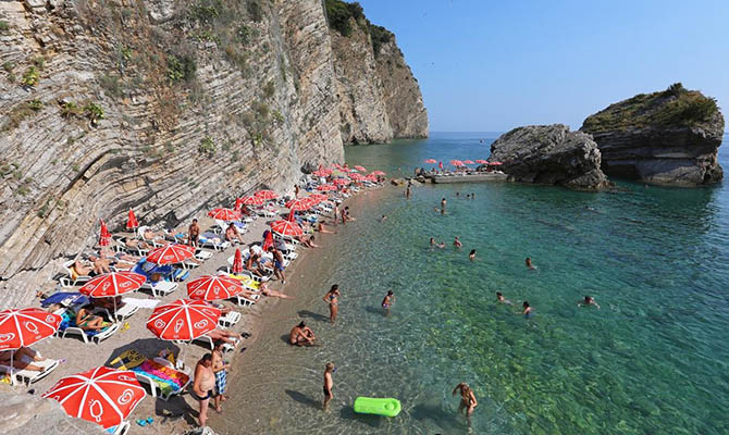 Черногория ужесточила правила въезда для иностранных туристов