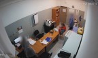 Власти Грузии распространили видео, на котором Саакашвили принимает пищу