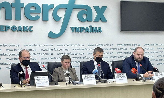 Чередниченко: Привлечение европейских юристов приведет к скорейшему полному оправданию Медведчука от незаконных обвинений со стороны власти