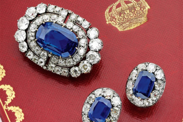 На Sotheby's продали тайно вывезенные из России драгоценности Романовых
