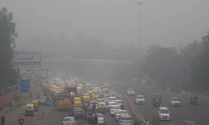 В Дели закроют школы из-за опасного загрязнения воздуха