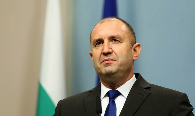 Болгары переизбрали президента, заявившего про российский Крым