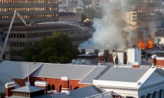 В Кейптауне горит здание парламента ЮАР