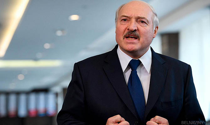 Лукашенко заявил о наращивании войск Украины у границ Беларуси