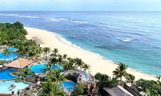 Бали начнет принимать туристов