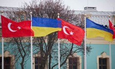 Украина и Турция договорились о полной либерализации автоперевозок