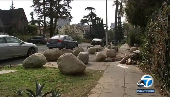 В США начали создавать «баррикады» для борьбы с бездомными