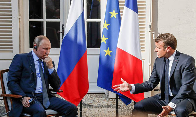 Financial Times узнала о сделке Путина и Макрона по Украине