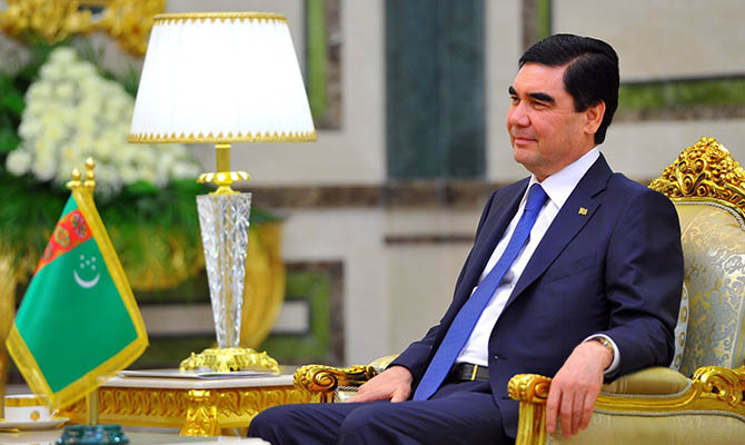 В Туркменистане решили провести внеочередные выборы президента