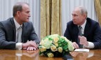 Зеленскому не стоит искать по миру посредников для встречи с Путиным – есть Медведчук, - публицист