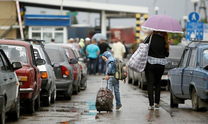 В ЕС ожидают миллион беженцев в случае вторжения РФ в Украину