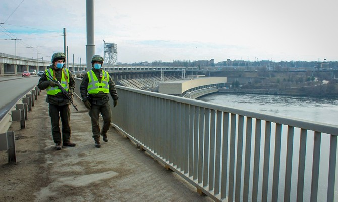 Нацгвардия и полиция взяли под усиленную охрану Днепровскую ГЭС