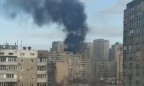 По массиву Троещина в Киеве нанесен ракетный удар, в одном из домов выбиты окна