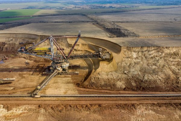 «Закадровая» политика ФГИ и ее результаты