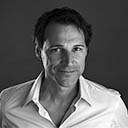 Рольф Добелли